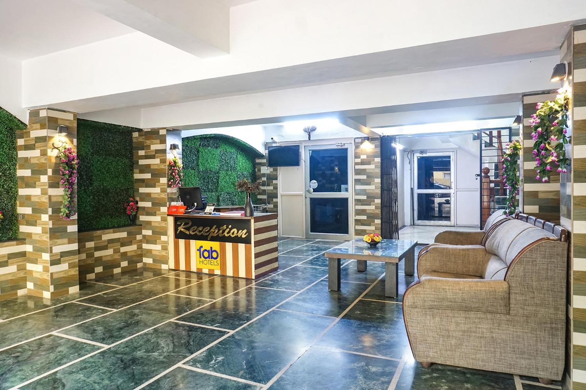 Fabhotel Galaxy Residency Пуна Экстерьер фото